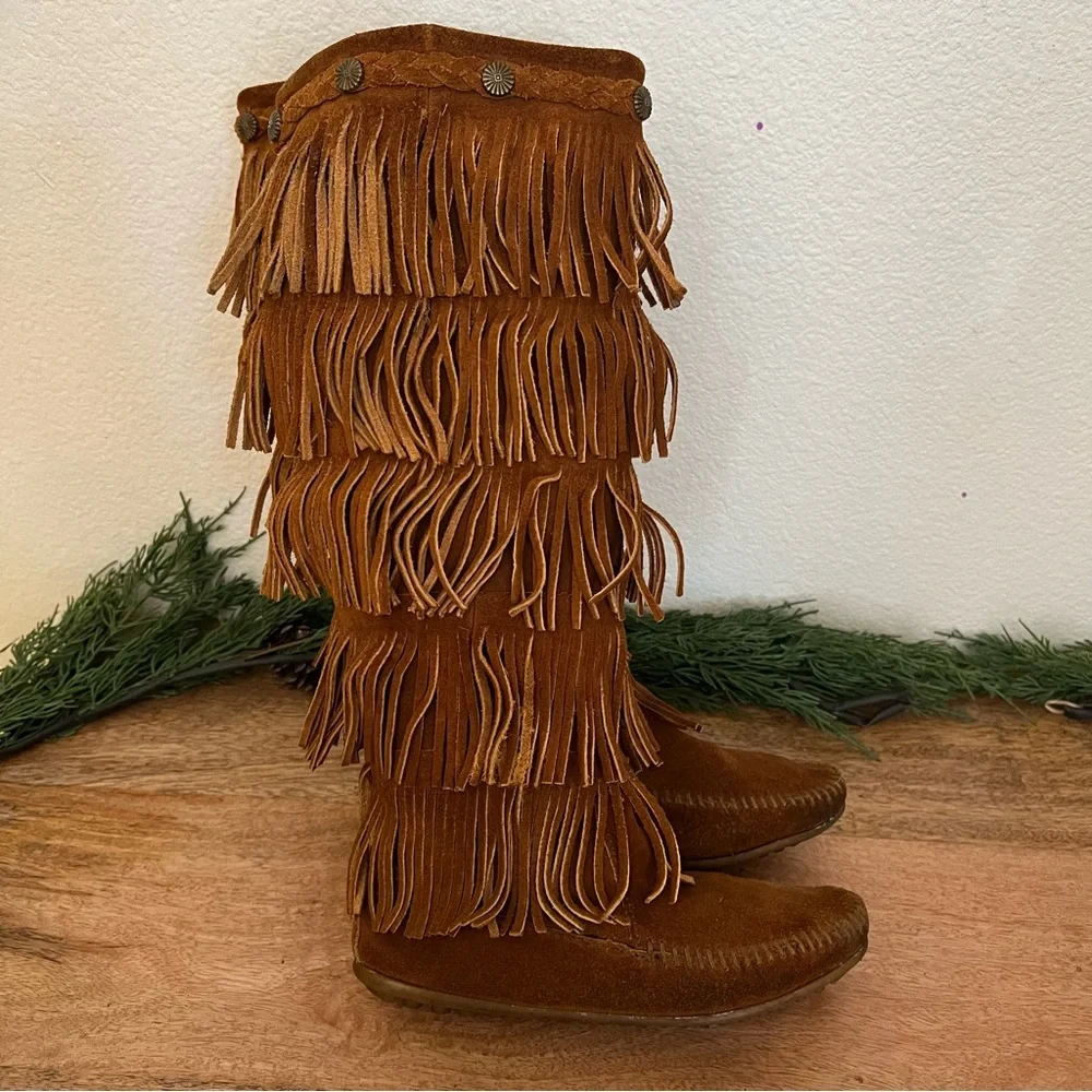 Minnetonka 5 Layer Fringed Brown Leather Tall Moccasin Boots Size 5